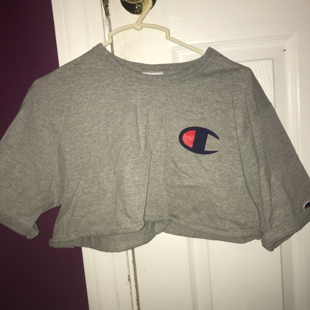 cropped champion shirt!